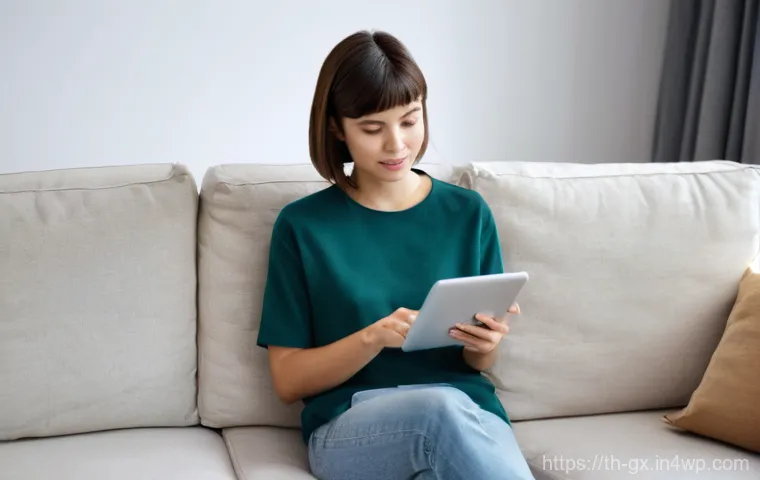 인지 편향 인식 훈련의 일상적 활용법 - **Confirmation Bias in a Modern Setting**
A young woman in her early twenties, with short, style...